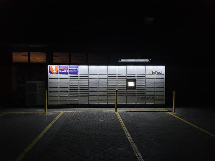 Parcel Locker BMY01M Przy sklepie spożywczym MarMax
