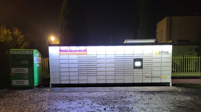 Paczkomat BNV01M Przy szkole podstawowej