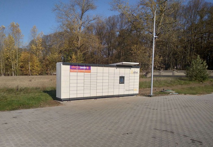 Paczkomat BOB01M Przy myjni samoobsługowej