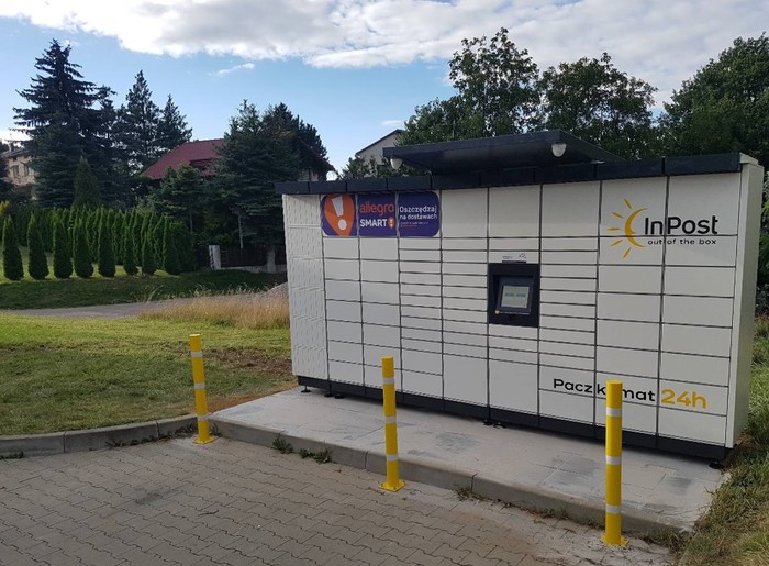Paczkomat BOC09M Parking przy sklepie Społem nr 3