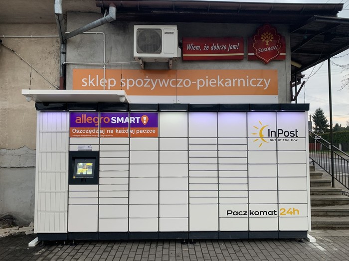 Paczkomat BOQ02M przy sklepie spożywczo-piekarniczym Socik