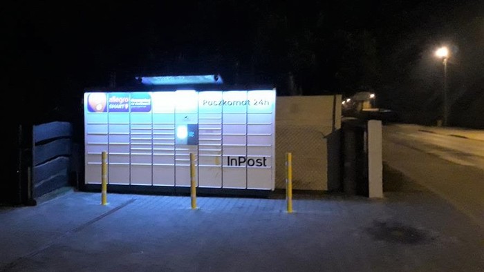 Paczkomat BOW02N Parking przed Sklepem Familijnym