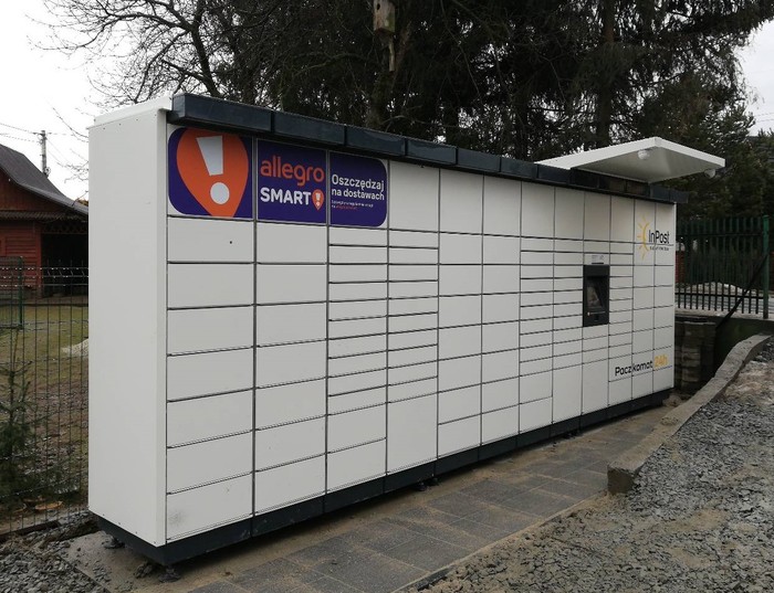 Parcel Locker BPX01M przy sklepie spożywczym Pokusa