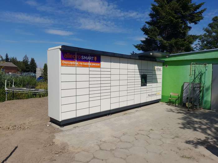 Paczkomat BQD01M przy parkingu
