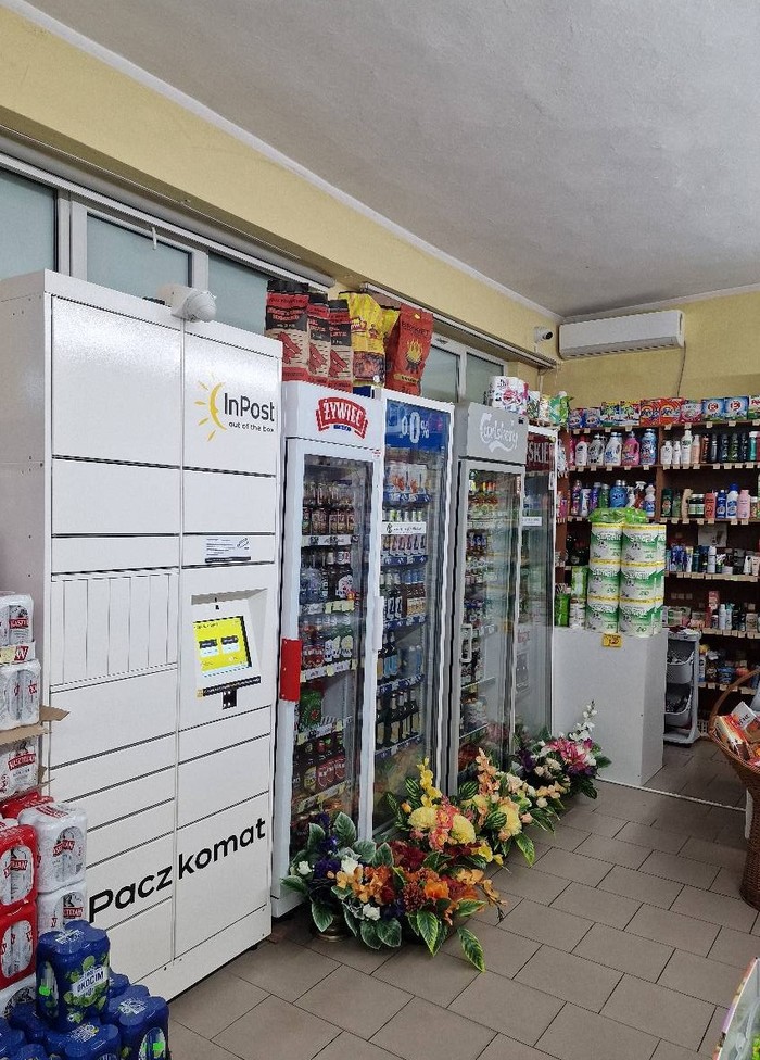 Paczkomat BRD03HP w sklepie spożywczym