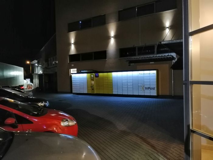 Paczkomat BRE01A Przy parkingu bocznym Hotelu Planeta