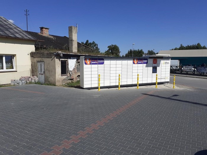 Paczkomat BRK01M Na Parkingu sklepu Odido
