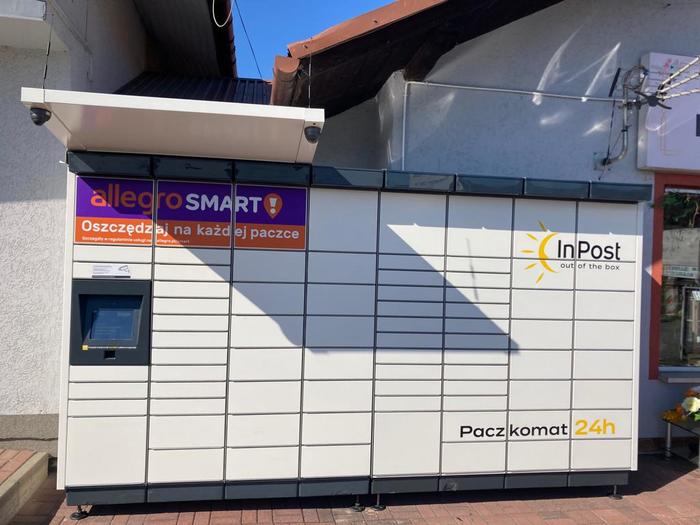 Paczkomat BRT02M Przy sklepie spożywczym