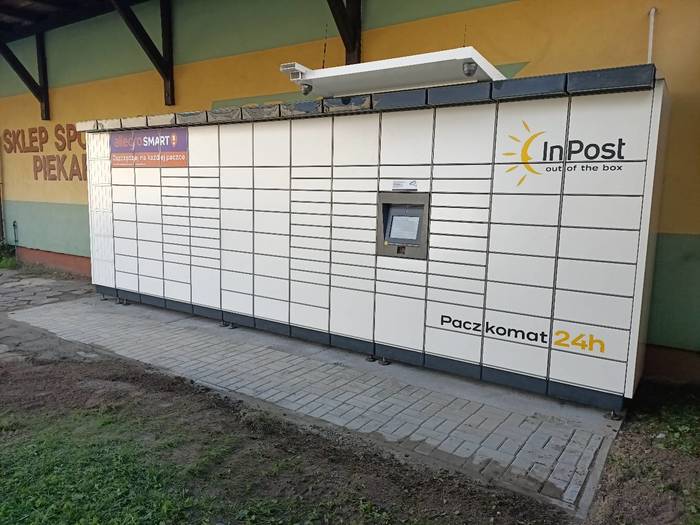 Paczkomat BRU02M Przy sklepie spożywczym „Kłos”