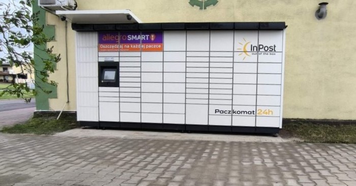 Parcel Locker BRZX01M przy sklepie spożywczym