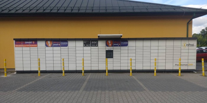 Paczkomat BSI01M Parking sklepu Lewiatan