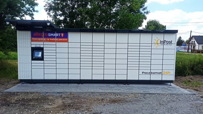 Parcel Locker BTO03M Na stacji benzynowej