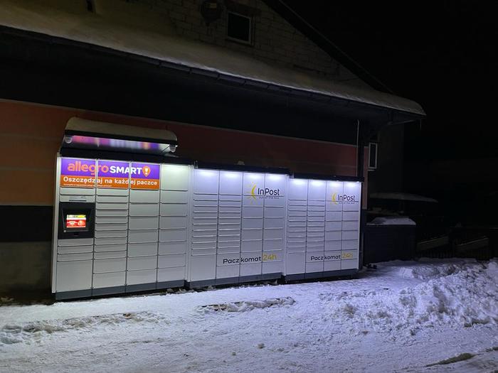 Paczkomat BTR01M Przy sklepie spożywczym