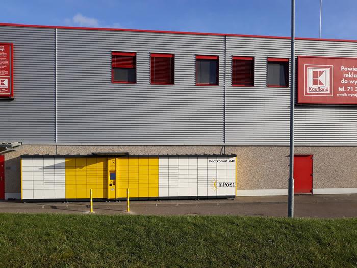 Paczkomat BTW01A Przy markecie Kaufland