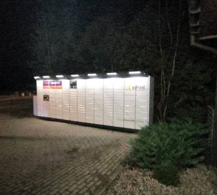 Paczkomat BUD02BAPP Przy zakładzie stolarskim