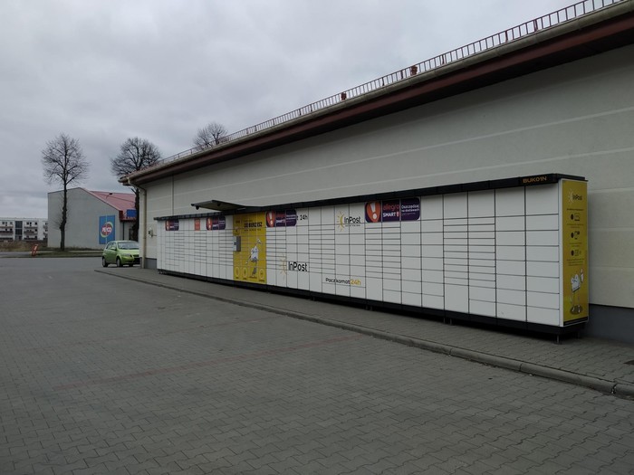 Paczkomat BUK01N Przy markecie POLOmarket