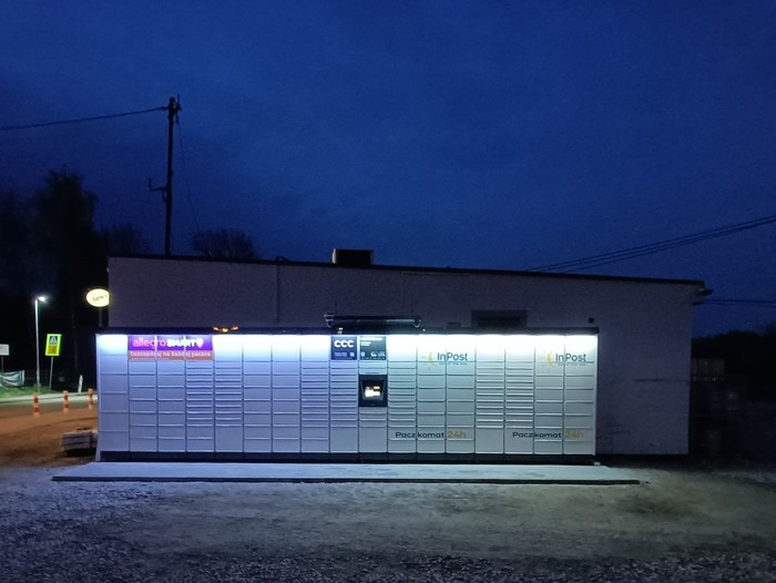 Paczkomat BVN01M Przy sklepie spożywczym