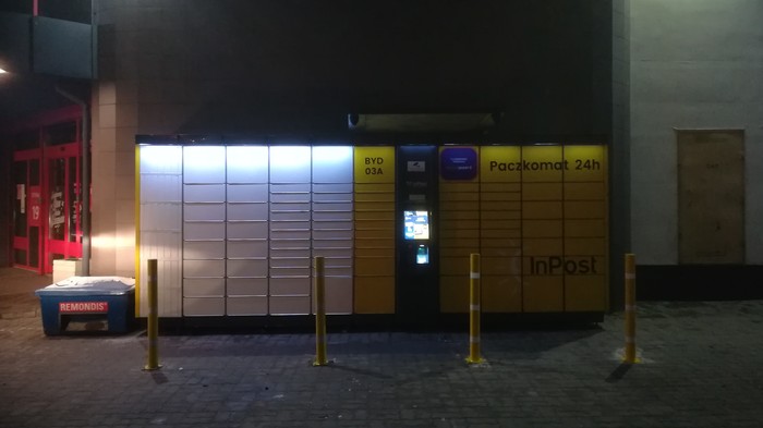 Paczkomat BYD03A Przy salonie Komfort