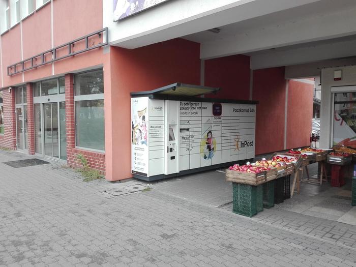 Paczkomat BYD10A Pawilon handlowy SM Budowlani