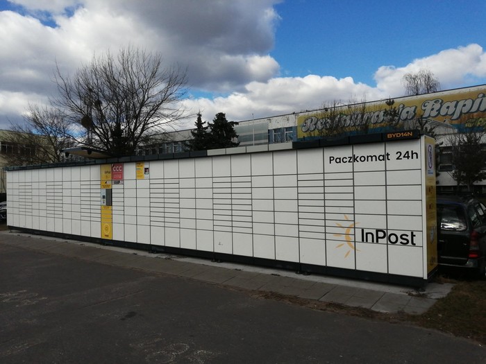 Paczkomat BYD14N Parking Klubu Sportowego Chemik