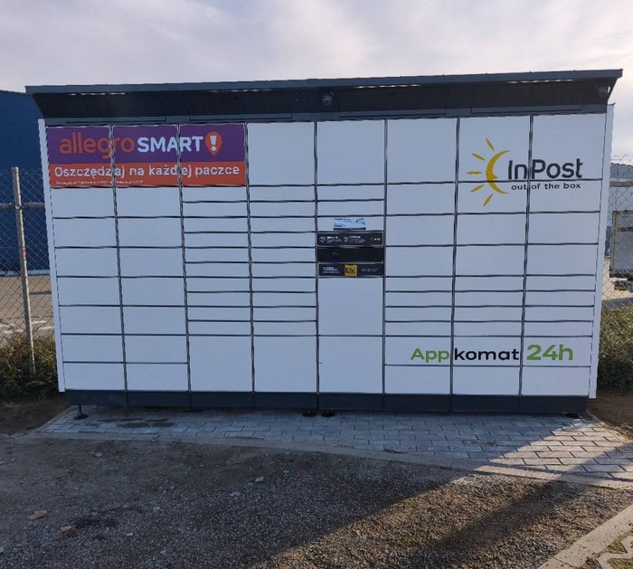 Paczkomat BYD15BAPP Przy oddziale Inpost