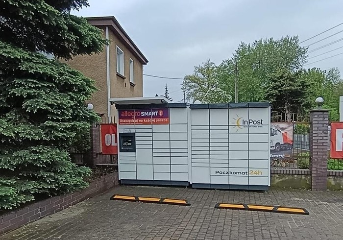 Parcel Locker BYD167M Przy sklepie z olejami