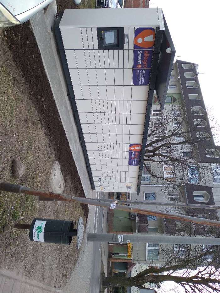Paczkomat BYD47M Na rogu ulic