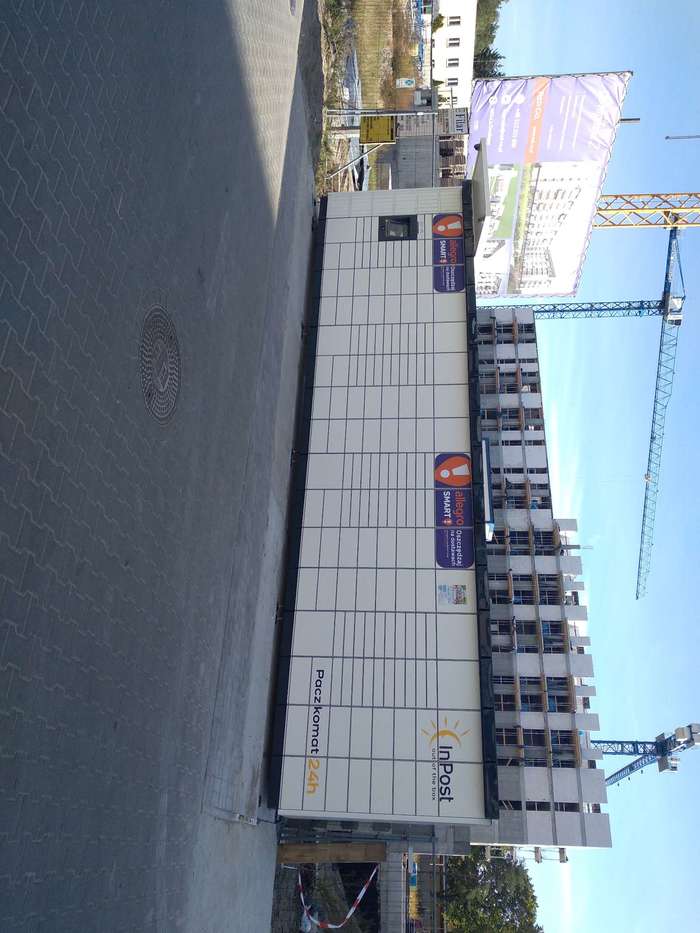 Parcel Locker BYD67M Na terenie osiedla