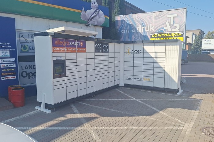 Paczkomat BYD87M Przy serwisie opon