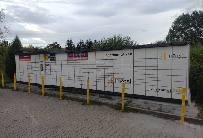 Paczkomat BYK01A Przy markecie Intermarche