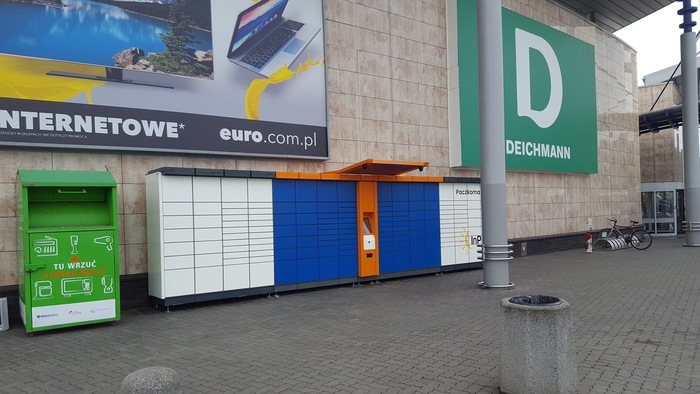 Paczkomat BYT05A Przy Centrum Handlowym Plejada