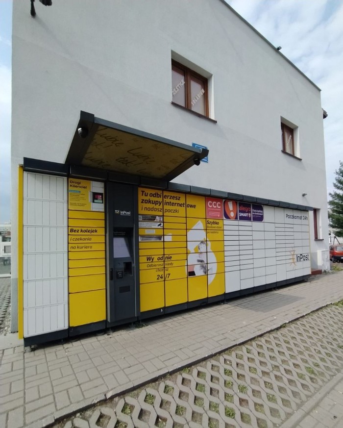 Paczkomat BYT08A Świat Alkoholi Bytom Stolarzowicka 26