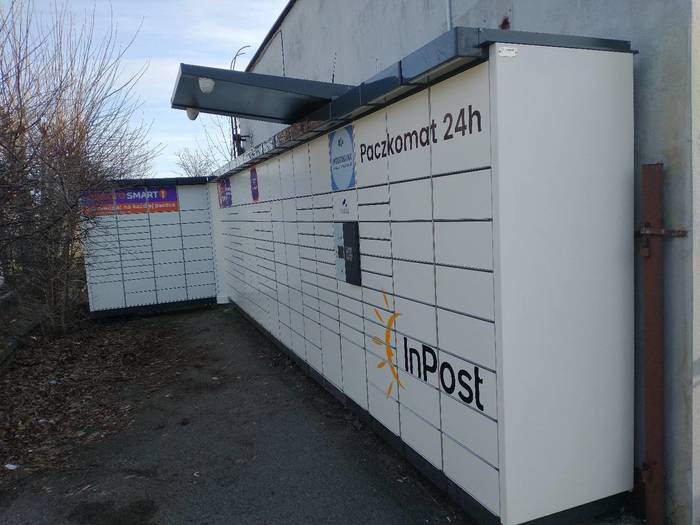 Paczkomat BYT20N Przy sklepie GeSa
