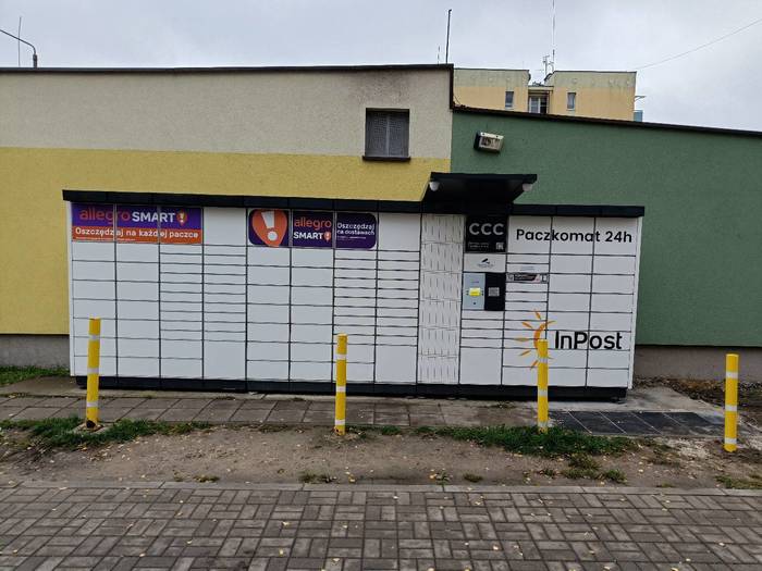 Paczkomat BYT21N Przy sklepie spożywczym