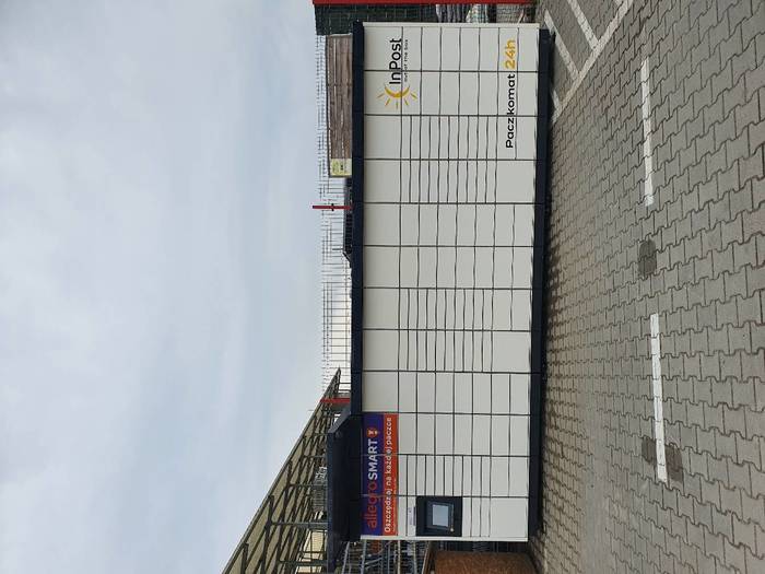Paczkomat BZZ02M Przy sklepie Majster
