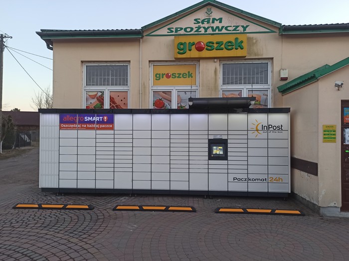 Parcel Locker CAN01M przy sklepie Groszek