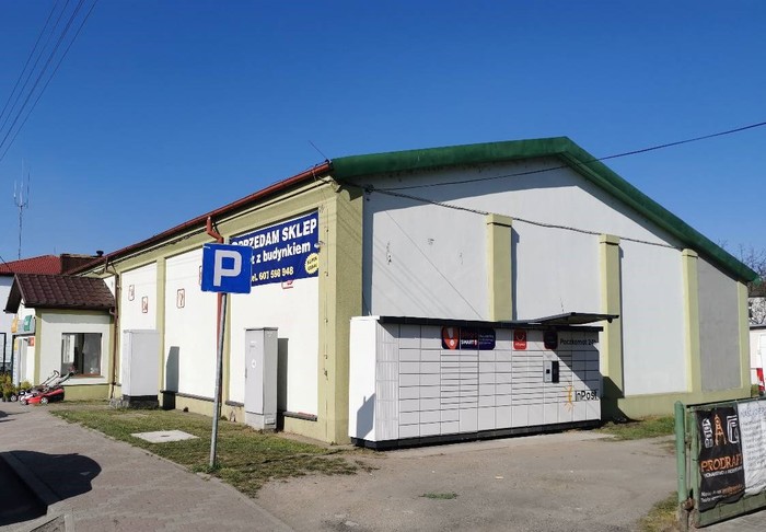 Paczkomat CCE01N Przy sklepie ogrodniczym Teksik