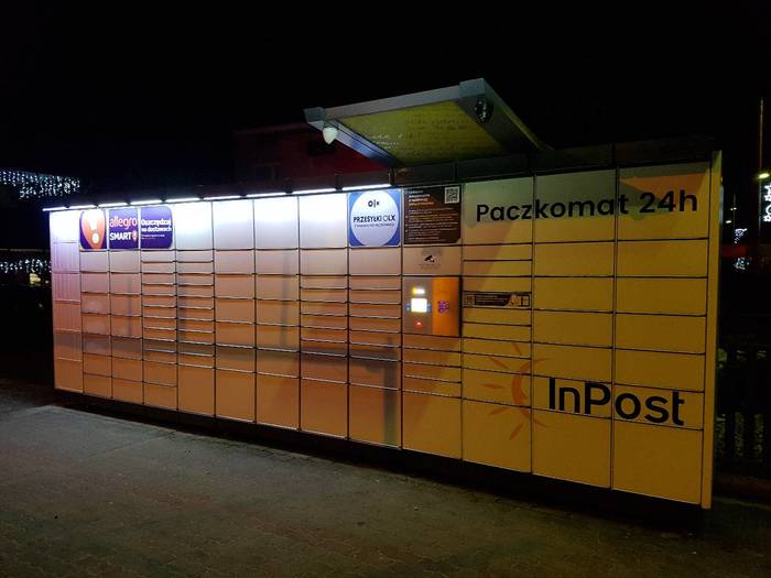 Paczkomat CEE01N Przy Pizza pod Topolami