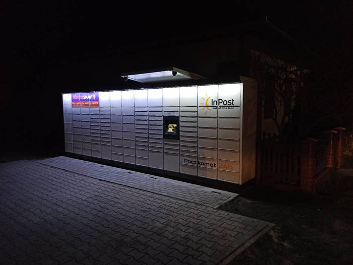 Paczkomat CEO01M Przy sklepie spożywczym