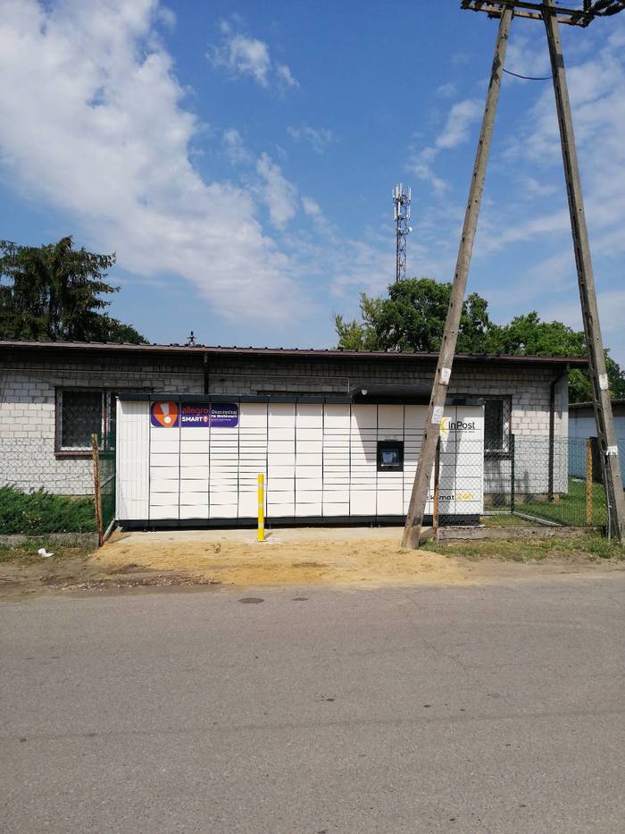 Paczkomat CET04M przy Spółdzielni