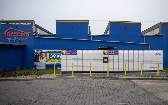 Paczkomat CHC04M Przy parkingu Lidla