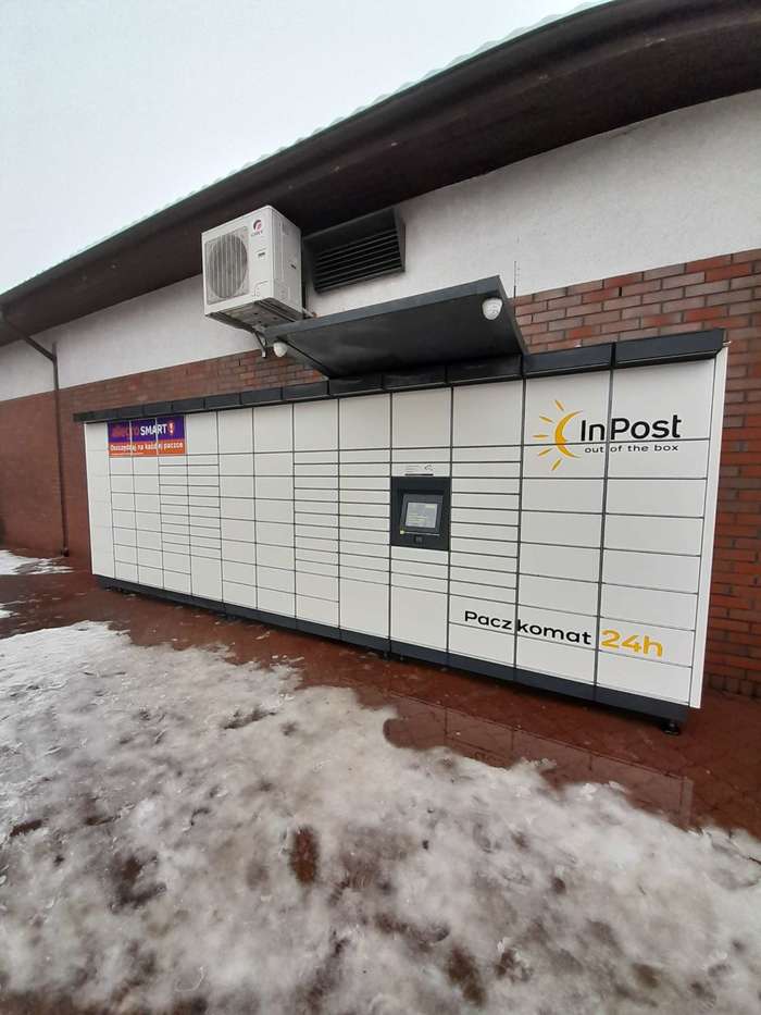 Paczkomat CHC10M Przy sklepie Polomarket