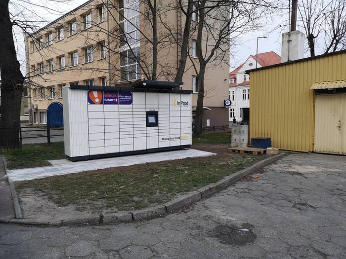 Paczkomat CHD04M Przy sklepie ODIDO