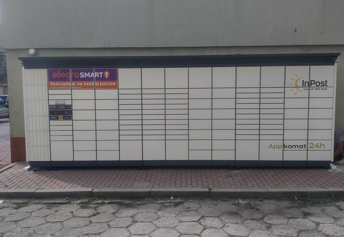 Paczkomat CHE02BAPP Przy budynku ELEKTROMET