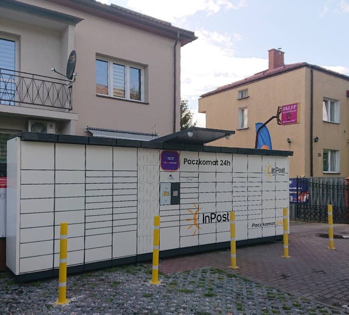 Paczkomat CHE05N Przy sklepie spożywczym