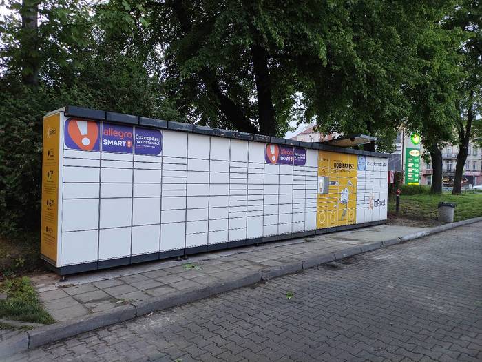 Parcel Locker CHO01N Stacja paliw BP