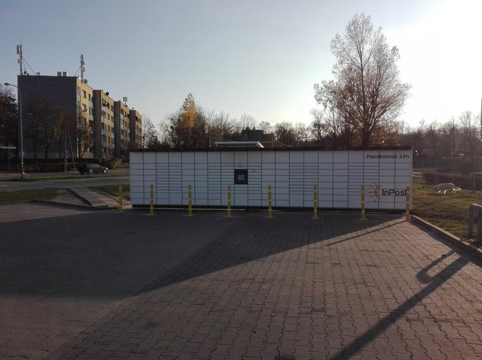 Paczkomat CHO06M Przy sklepie Lidl