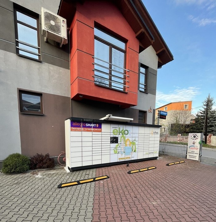 Paczkomat CHR01APP Parking serwis rowerowy