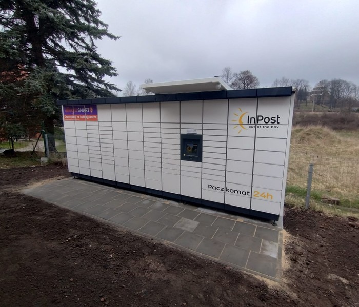 Paczkomat CHRU01M przy sklepie Groszek