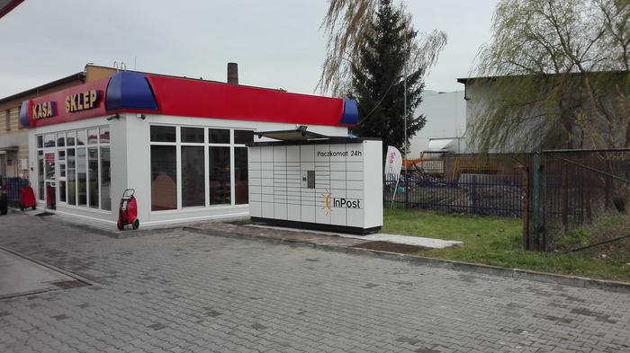 Paczkomat CIE03N Stacja paliw Wasbruk